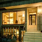 M/W Hotel